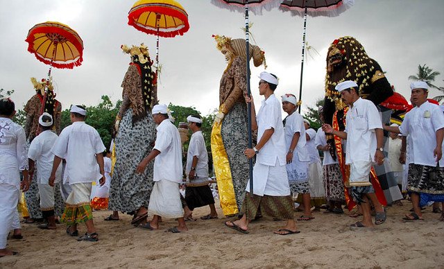 Dokumentasi Melasti Sasih Kesanga Desa Adat intaran.
          